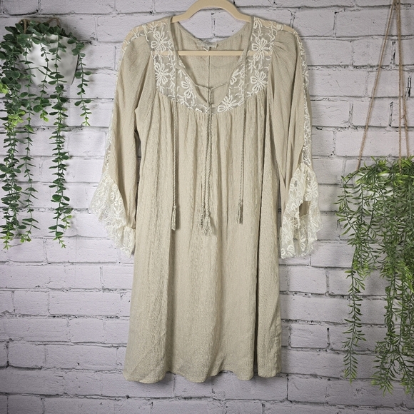 Umgee Soft Khaki Dress Bell Sleeve With Lace Detail MINI LENGTH Size Small - Picture 1 of 9